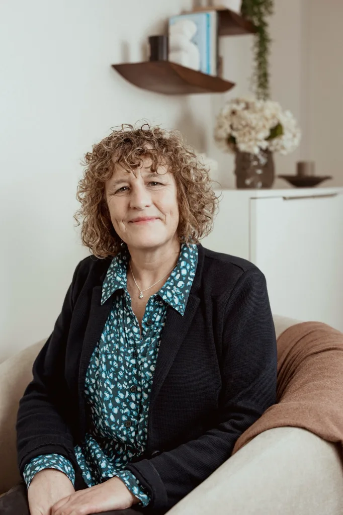 Portrait of Dr Jackie Allt, Consultant Clinical Psychologist at London Bridge Therapy, seated in a clinic room